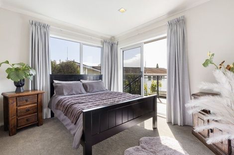 Photo of property in 32 Marnane Terrace, St Andrews, Hamilton, 3200