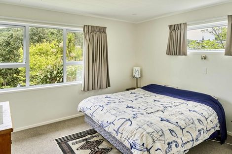Photo of property in 5 Ayton Drive, Whitby, Porirua, 5024