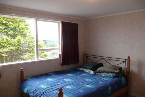 Photo of property in 5a Reese Jones Grove, Maungaraki, Lower Hutt, 5010