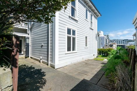 Photo of property in 9 Lipman Street, Mount Victoria, Wellington, 6011
