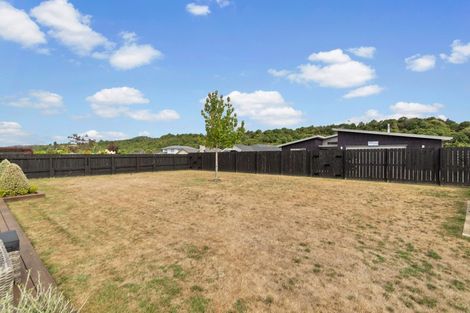 Photo of property in 58 Montgomery Crescent, Kinloch, Taupo, 3377