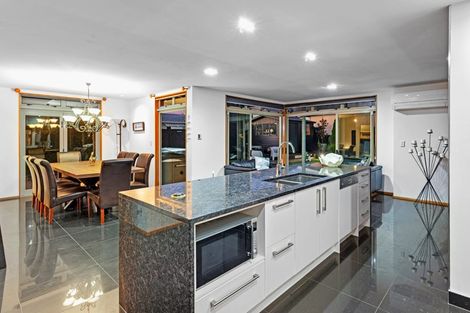 Photo of property in 299 Oceanbeach Road, Mount Maunganui, 3116