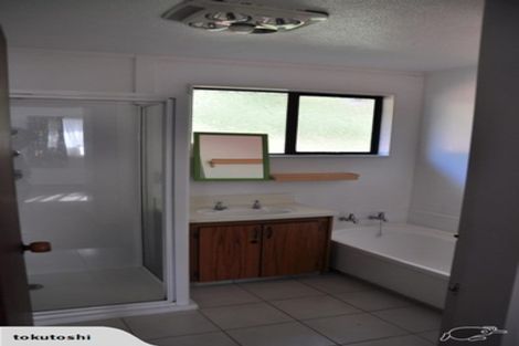 Photo of property in 2/67 Cortina Avenue, Johnsonville, Wellington, 6037