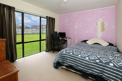 Photo of property in 7 Miriam Corban Heights, Henderson, Auckland, 0612
