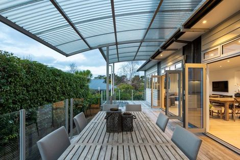 Photo of property in 131a Kowhai Road, Mairangi Bay, Auckland, 0630