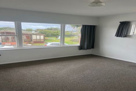 Photo of property in 12 Michelle Place, Mangere, Auckland, 2022