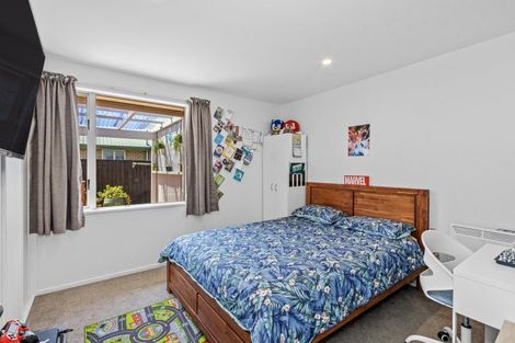 Photo of property in 75a Farquhars Road, Redwood, Christchurch, 8051