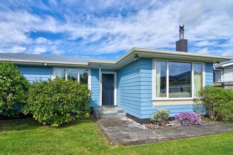 Photo of property in 14 William Benton Street, Featherston, 5710