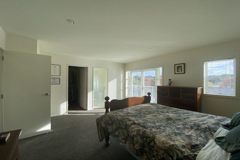 Photo of property in 4/14 Fields Parade, Oteha, Auckland, 0632