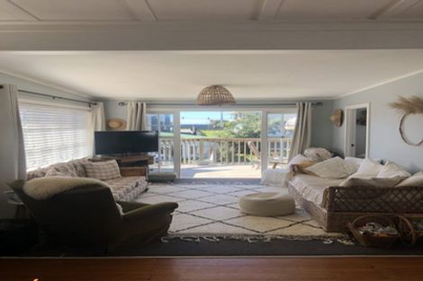 Photo of property in 1277 Papamoa Beach Road, Papamoa Beach, Papamoa, 3118