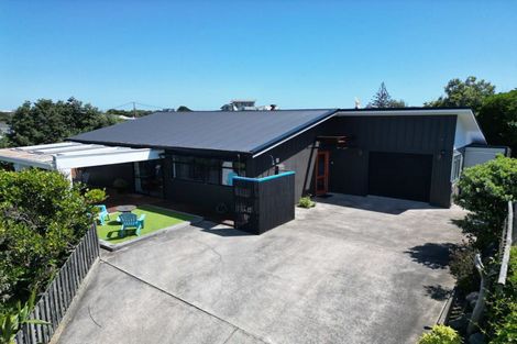 Photo of property in 42a Signal Street, Foxton Beach, Foxton, 4815