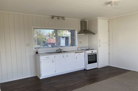 Photo of property in 9 Foster Crescent, Snells Beach, 0920