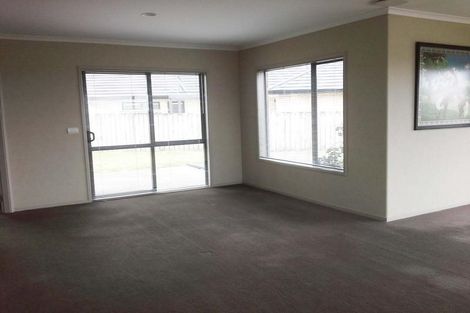 Photo of property in 5 Northpoint Way, Bell Block, New Plymouth, 4312