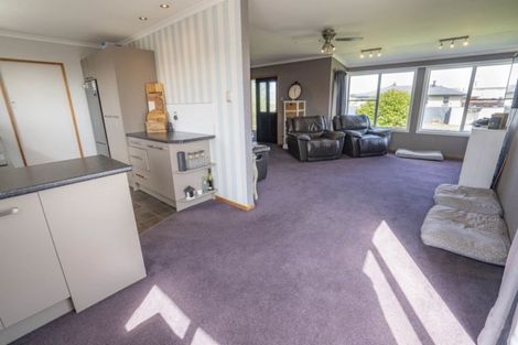 Photo of property in 82 Glenalmond Crescent, Rockdale, Invercargill, 9812