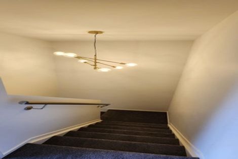 Photo of property in 12 Korokio Lane, Henderson, Auckland, 0612