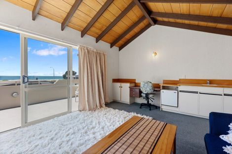 Photo of property in 1/186 Marine Parade, Mount Maunganui, 3116