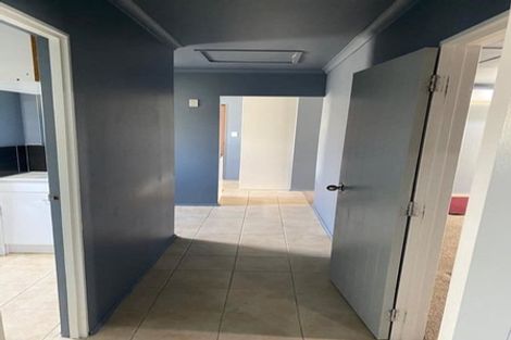 Photo of property in 517 Massey Road, Mangere, Auckland, 2022