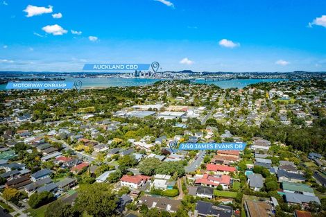 Photo of property in 2/40 James Evans Drive, Northcote, Auckland, 0627