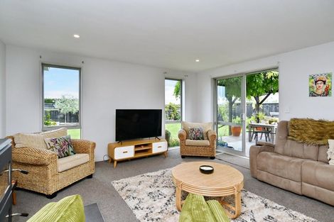 Photo of property in 27 Westpark Boulevard, Rangiora, 7400