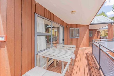 Photo of property in 22/3 The Avenue, Albany, Auckland, 0632