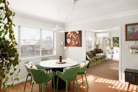 Photo of property in 26 Riverton Road, Mount Maunganui, 3116