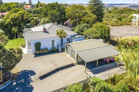 Photo of property in 47 Great North Road, Waipawa, 4210