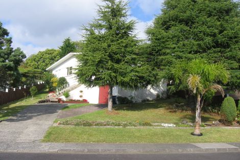 Photo of property in 14 Normanton Street, Glenfield, Auckland, 0629