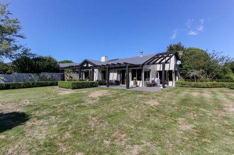 Photo of property in 30 Shelter Grove, Frankleigh Park, New Plymouth, 4310