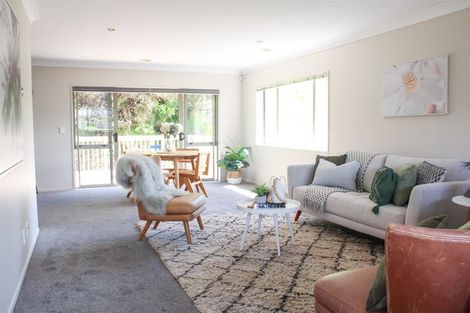 Photo of property in 24 Erlestoke Crescent, Churton Park, Wellington, 6037
