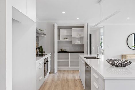 Photo of property in 25 Pakanga Grove, Pyes Pa, Tauranga, 3112