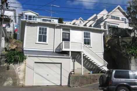 Photo of property in 1/12 Myrtle Crescent, Mount Cook, Wellington, 6021