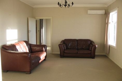 Photo of property in 50 Middleton Road, Kew, Dunedin, 9012