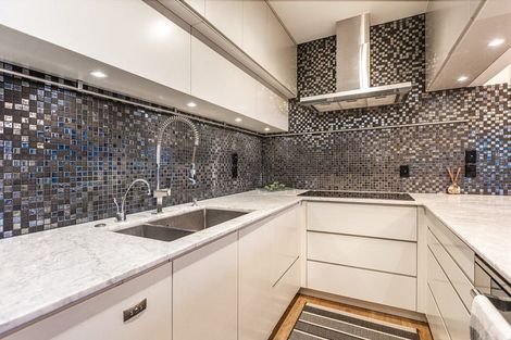 Photo of property in 11a/2 Saint Martins Lane, Grafton, Auckland, 1010