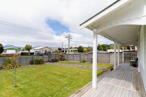 Photo of property in 25 Hugh Street, Sawyers Bay, Port Chalmers, 9023