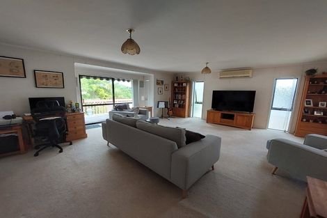 Photo of property in 1/34 Toroa Street, Torbay, Auckland, 0630