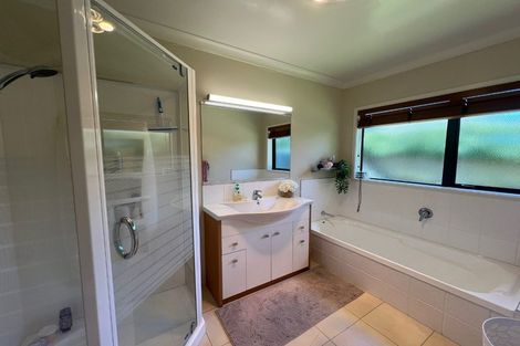 Photo of property in 19 Lough Bourne Drive, Pukekohe, 2120