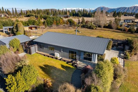 Photo of property in 16 Matukituki Crescent, Twizel, 7901