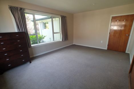 Photo of property in 37 Acacia Avenue, Upper Riccarton, Christchurch, 8041