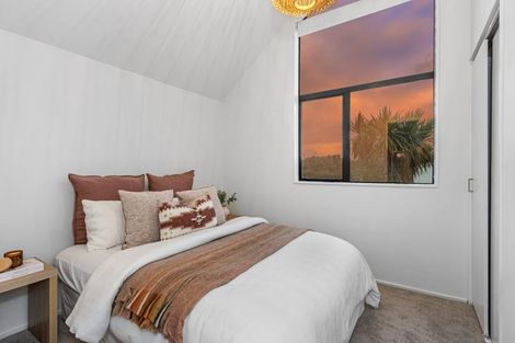 Photo of property in 2/30 Picton Avenue, Riccarton, Christchurch, 8011