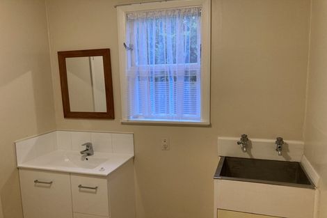 Photo of property in 33 Albert Street, Palmerston North, 4414