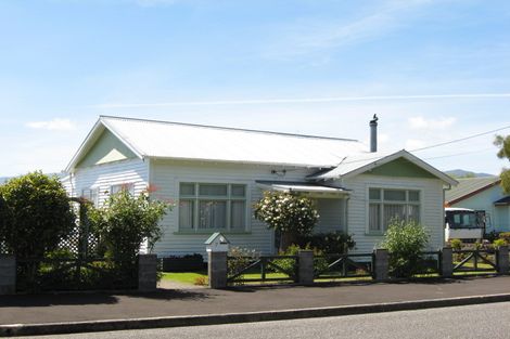 Photo of property in 7 Menzies Street, Westport, 7825