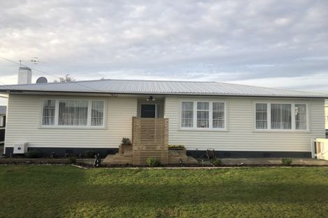 Photo of property in 21 Bledisloe Street, Levin, 5510