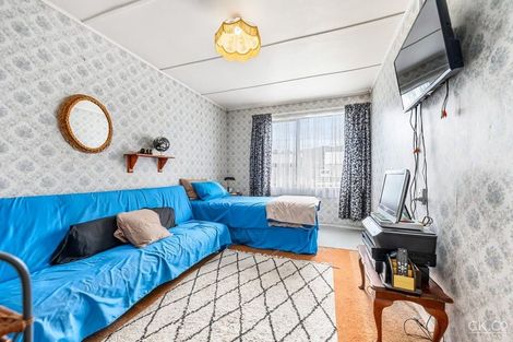 Photo of property in 18 Biddle Crescent, Taita, Lower Hutt, 5011