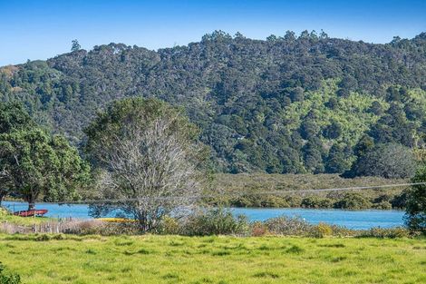 Photo of property in 2b/25 Weranui Road, Waiwera, Orewa, 0994