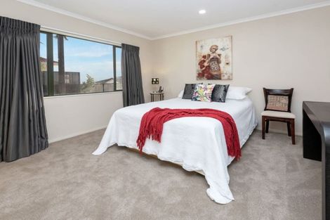 Photo of property in 9 Owenbeg Rise, Dannemora, Auckland, 2016