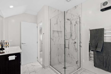 Photo of property in 2/218 Springfield Road, St Albans, Christchurch, 8014