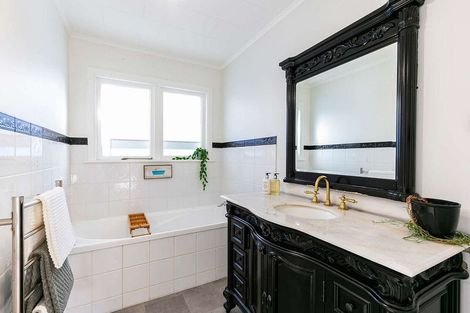 Photo of property in 70 Dominion Park Street, Johnsonville, Wellington, 6037