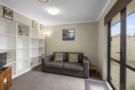 Photo of property in 18a Virginia Place, Whalers Gate, New Plymouth, 4310