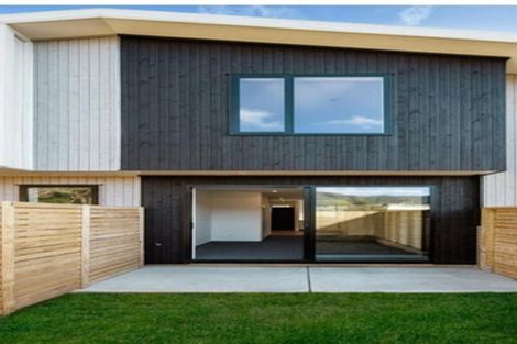 Photo of property in 9/71 Raukawa Street, Stokes Valley, Lower Hutt, 5019