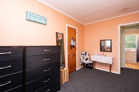 Photo of property in 23 Bedford Street, Eltham, 4322